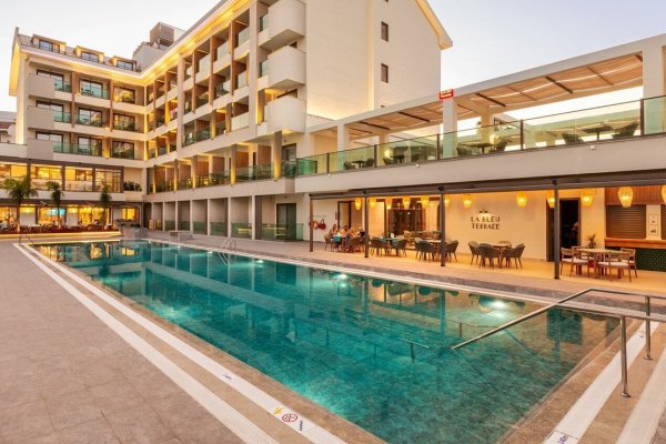 Новый стильный 16+ отель в Турции - и пока недорого по акции Раннего Бронирования!