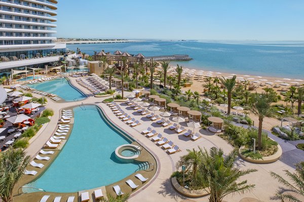 МЕГА АКЦИЯ получите бесплатный апгрейд до бизнес класса и ужин в отеле в подарок