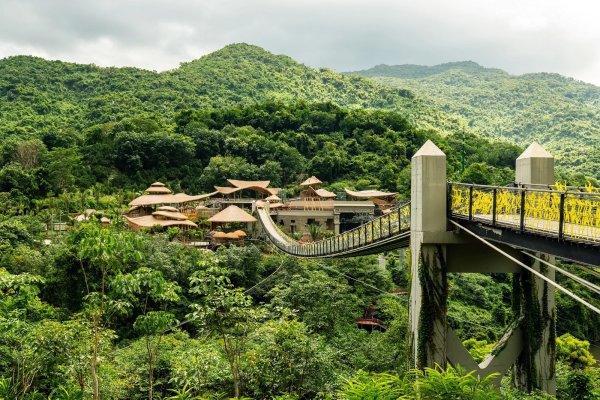 Остров Хайнань . Почему туристы всё чаще выбирают именно его?