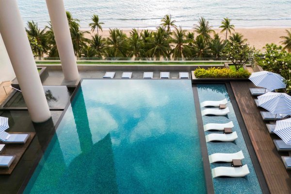 Sheraton Nha Trang 5★ - красивый infinity-бассейн, море и центр Нячанга