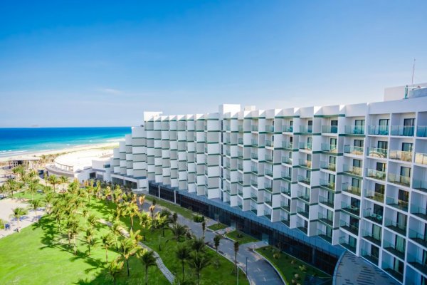 Lugano Resort Cam Ranh 5*- ваш ультраотпуск во Вьетнаме по выгодным ценам!